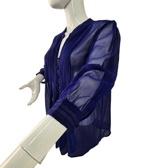 FYLO Sheer Pleated Shirt Blouse Womens M Royal Blue V Neck Covered Buttons - Picture 9 of 11